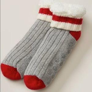 2/$20 🛍️ Indigo Kids Cabin Stripe Reading Socks